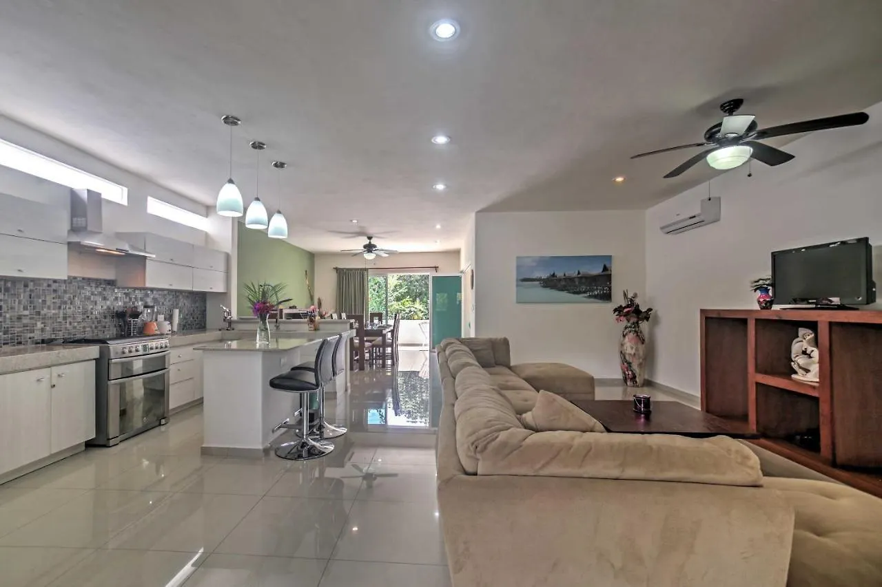 Villa Casa Esmeralda With Pool Access And Furnished Patio! Tulum